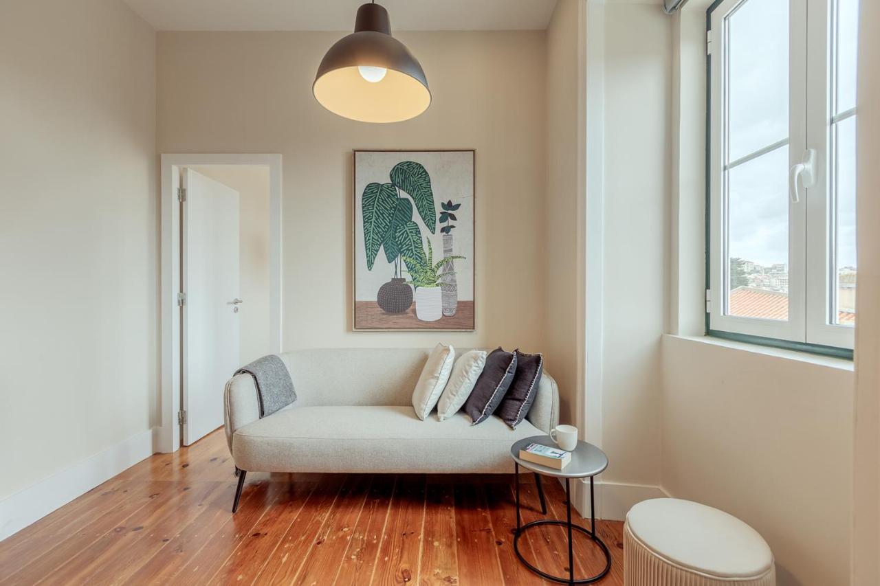 Sunny House - Bright 2 Bedroom Apartment W/ Office Lisboa Eksteriør billede