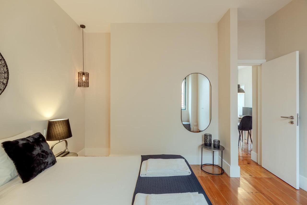 Sunny House - Bright 2 Bedroom Apartment W/ Office Lisboa Eksteriør billede