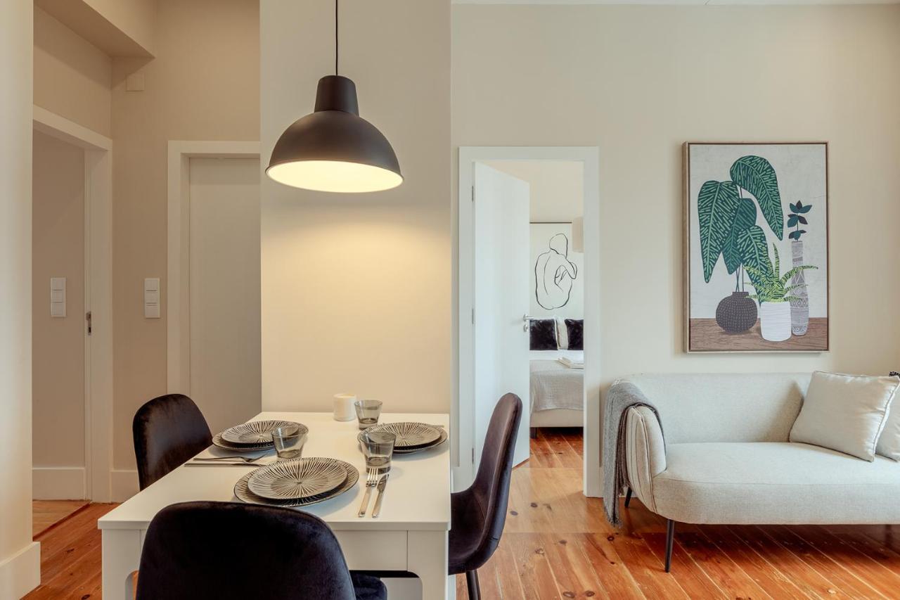 Sunny House - Bright 2 Bedroom Apartment W/ Office Lisboa Eksteriør billede